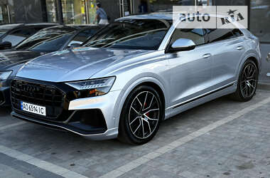 Позашляховик / Кросовер Audi Q8 2021 в Ужгороді