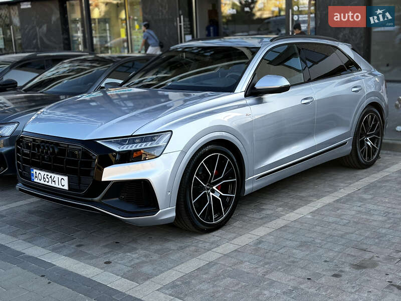 Audi Q8 2021