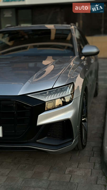 Внедорожник / Кроссовер Audi Q8 2021 в Ужгороде
