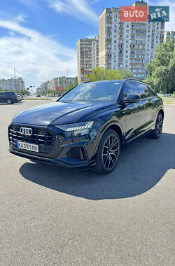 Внедорожник / Кроссовер Audi Q8 2018 в 