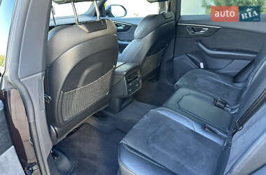 Внедорожник / Кроссовер Audi Q8 2020 в 