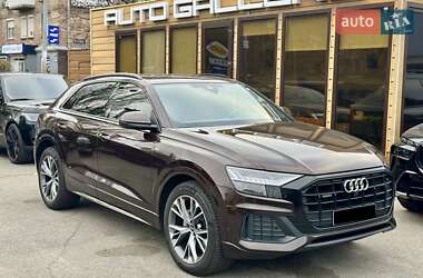 Позашляховик / Кросовер Audi Q8 2020 в Києві