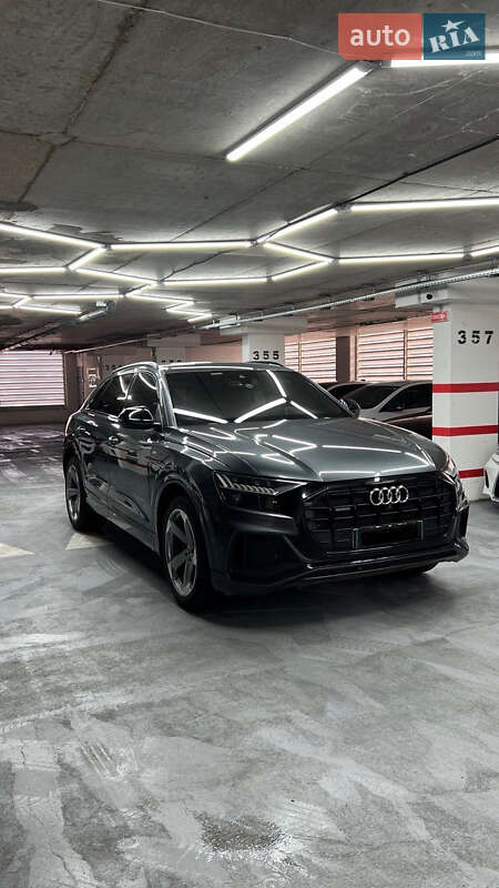 Внедорожник / Кроссовер Audi Q8 2018 в Одессе