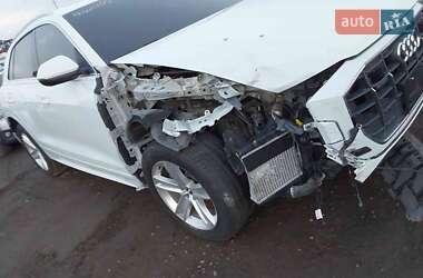 Позашляховик / Кросовер Audi Q8 2019 в 