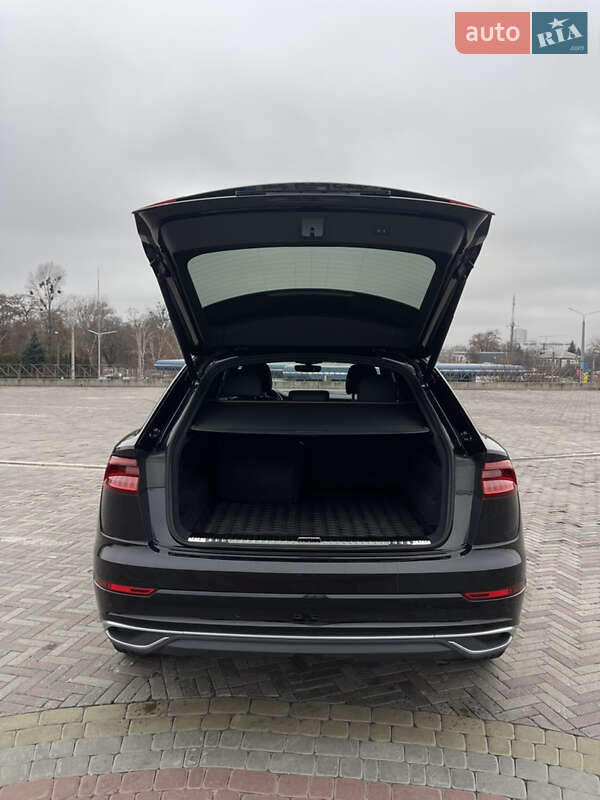 Внедорожник / Кроссовер Audi Q8 2021 в Харькове фото 29 Внедорожник / Кроссовер Audi Q8 2021 в Харькове