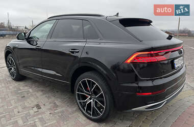 Позашляховик / Кросовер Audi Q8 2021 в Харкові