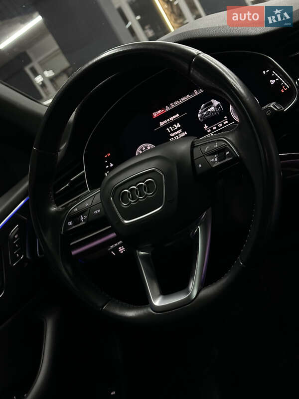 Позашляховик / Кросовер Audi Q8 2018 в Одесі