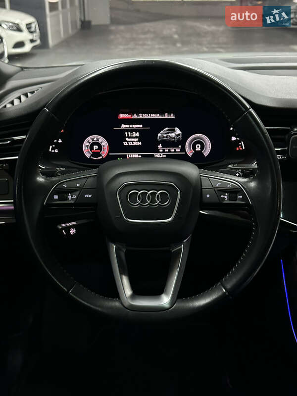 Позашляховик / Кросовер Audi Q8 2018 в Одесі
