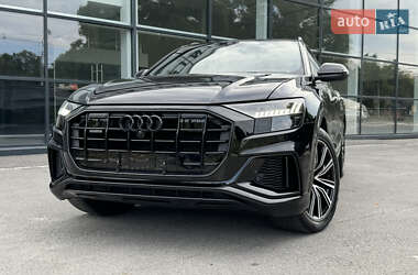 Внедорожник / Кроссовер Audi Q8 2019 в 