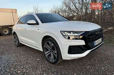 Внедорожник / Кроссовер Audi Q8 2018 в 