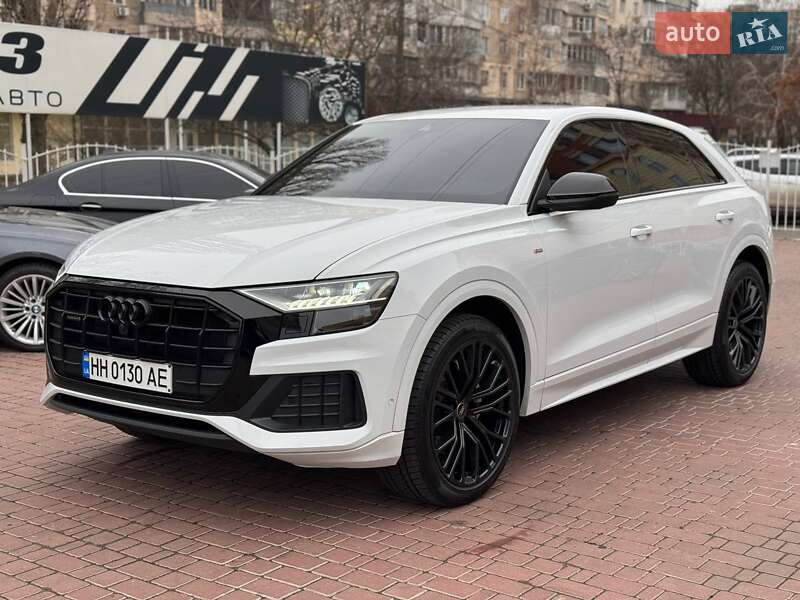 Позашляховик / Кросовер Audi Q8 2021 в Одесі