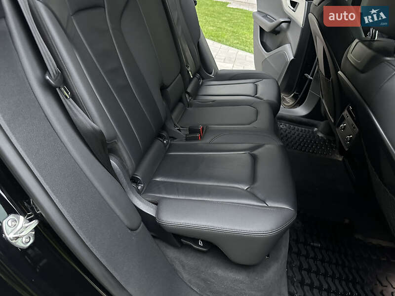 Внедорожник / Кроссовер Audi Q8 2019 в Киеве