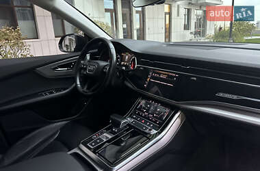 Внедорожник / Кроссовер Audi Q8 2019 в 