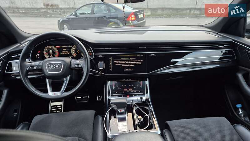Позашляховик / Кросовер Audi Q8 2018 в Києві