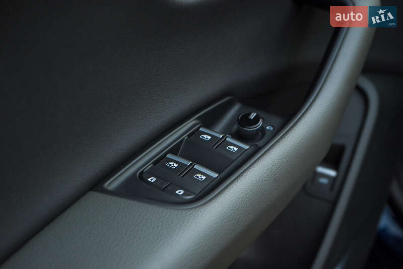 Внедорожник / Кроссовер Audi Q8 2019 в Ивано-Франковске