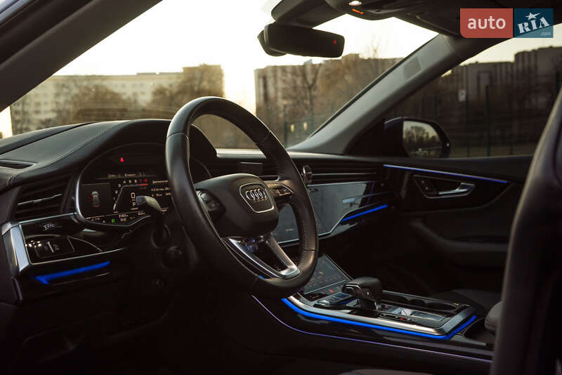 Внедорожник / Кроссовер Audi Q8 2019 в Ивано-Франковске