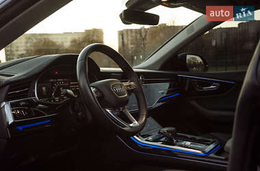 Внедорожник / Кроссовер Audi Q8 2019 в 