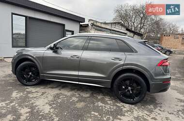 Внедорожник / Кроссовер Audi Q8 2018 в 