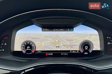 Внедорожник / Кроссовер Audi Q8 2018 в 