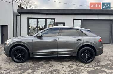 Внедорожник / Кроссовер Audi Q8 2018 в 