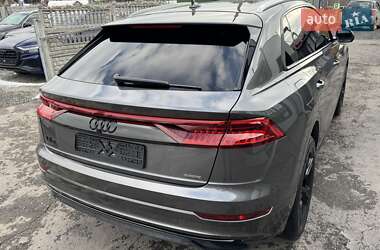 Внедорожник / Кроссовер Audi Q8 2018 в 
