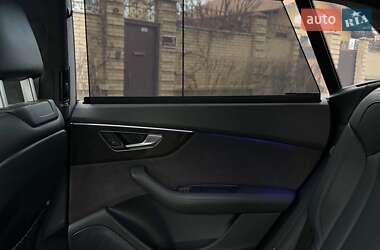 Внедорожник / Кроссовер Audi Q8 2019 в 