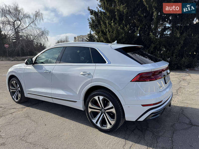 Внедорожник / Кроссовер Audi Q8 2019 в Кропивницком