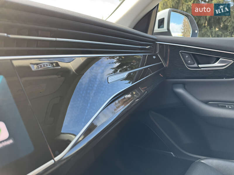 Внедорожник / Кроссовер Audi Q8 2019 в Кропивницком
