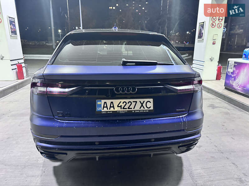 Внедорожник / Кроссовер Audi Q8 2019 в Киеве