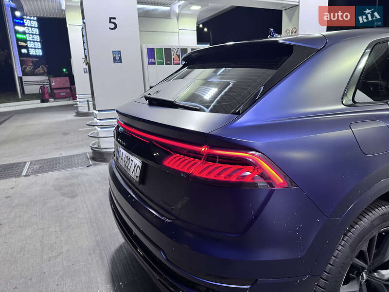 Внедорожник / Кроссовер Audi Q8 2019 в Киеве