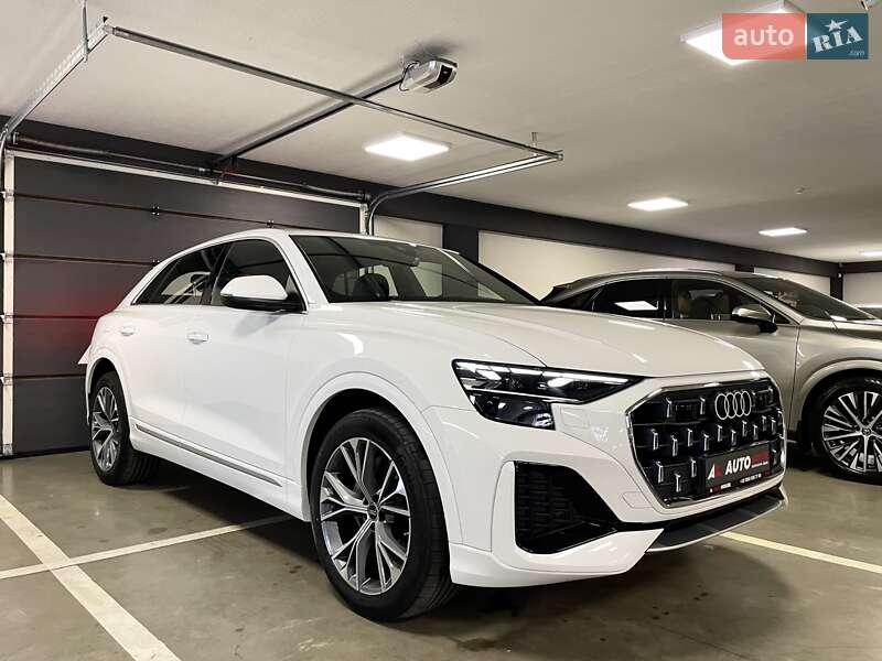 Позашляховик / Кросовер Audi Q8 2025 в Львові