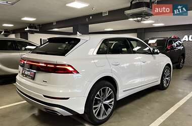 Позашляховик / Кросовер Audi Q8 2025 в Львові