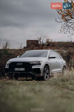 Внедорожник / Кроссовер Audi Q8 2019 в 