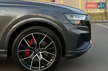 Позашляховик / Кросовер Audi Q8 2019 в 