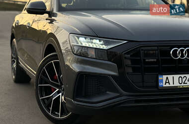Позашляховик / Кросовер Audi Q8 2019 в 