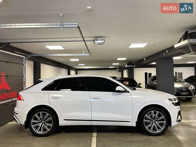 Внедорожник / Кроссовер Audi Q8 2019 в Львове