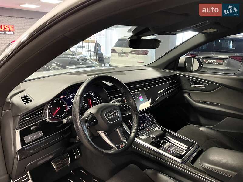 Внедорожник / Кроссовер Audi Q8 2019 в Львове