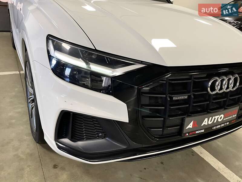 Внедорожник / Кроссовер Audi Q8 2019 в Львове