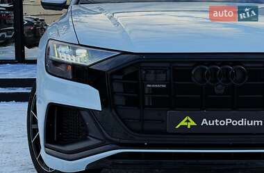 Внедорожник / Кроссовер Audi Q8 2023 в 