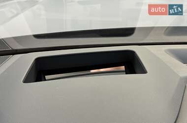 Внедорожник / Кроссовер Audi Q8 2023 в 