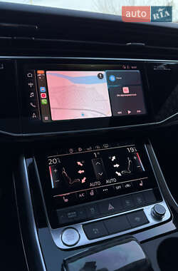 Внедорожник / Кроссовер Audi Q8 2018 в 
