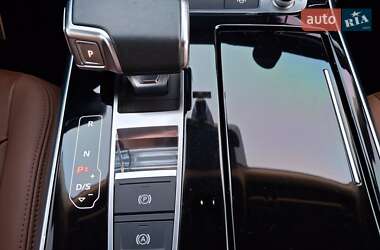 Внедорожник / Кроссовер Audi Q8 2019 в 