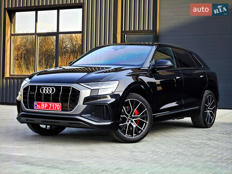 Внедорожник / Кроссовер Audi Q8 2018 в Ровно