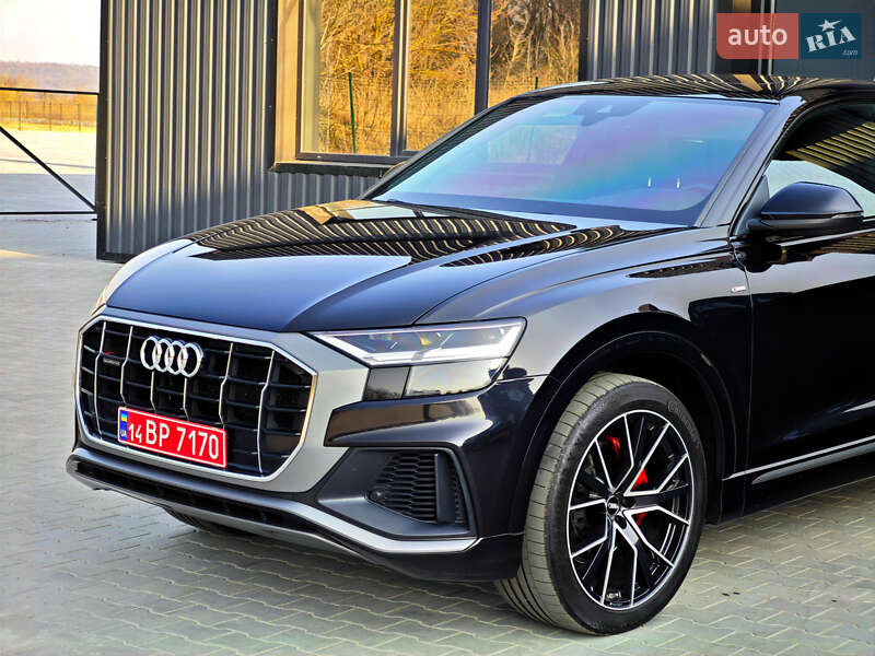 Внедорожник / Кроссовер Audi Q8 2018 в Ровно
