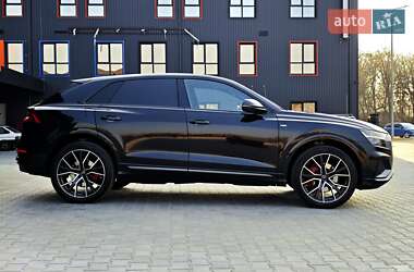 Позашляховик / Кросовер Audi Q8 2018 в Рівному