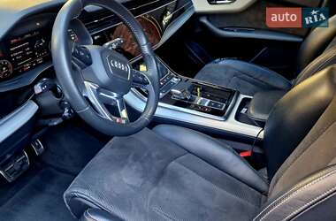 Внедорожник / Кроссовер Audi Q8 2020 в 