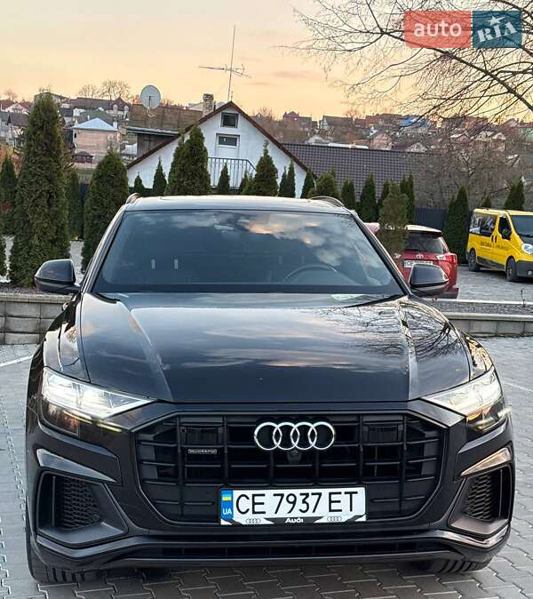 Позашляховик / Кросовер Audi Q8 2019 в Чернівцях