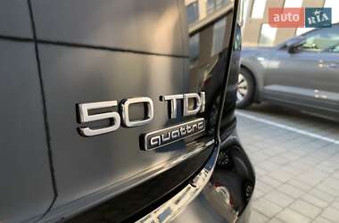 Внедорожник / Кроссовер Audi Q8 2021 в 