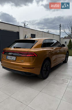 Позашляховик / Кросовер Audi Q8 2018 в 