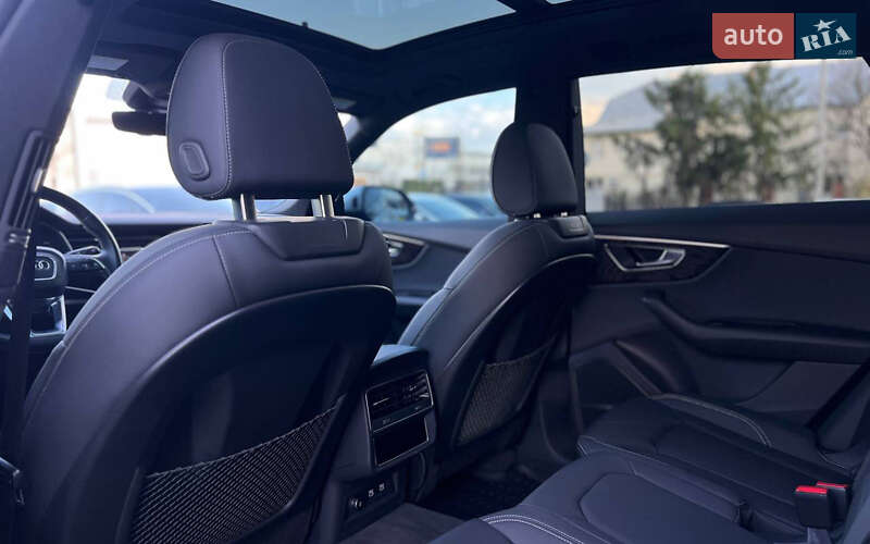 Внедорожник / Кроссовер Audi Q8 2020 в Ивано-Франковске